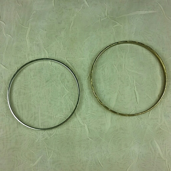 2 bangle bracelets 1 silver 1 gold tone - Picture 7 of 7